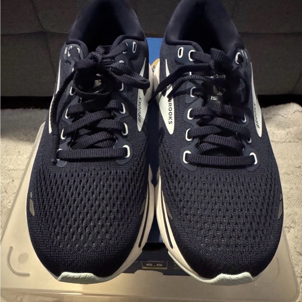 Brooks Ghost 15 Women's Shoes - Dark Blue and Light Blue - Picture 4 of 8
